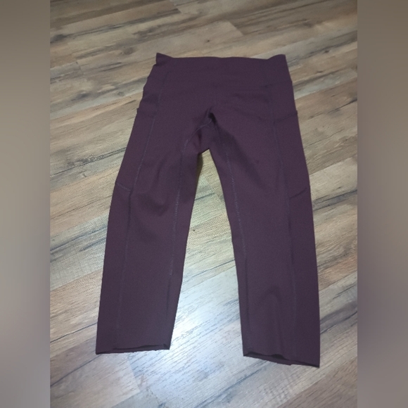 NWT CRZ YOGA Women's Leggings in Deep Burgundy - Picture 1 of 6